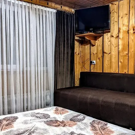 сніжок Bed & Breakfast Yaremche